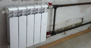 Установка биметаллических радиаторов отопления в квартире в Ейске - от 2056 руб.